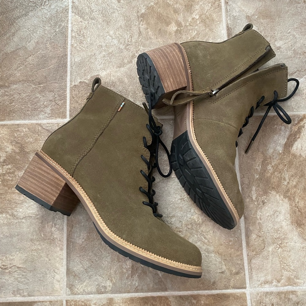 Toms Booties